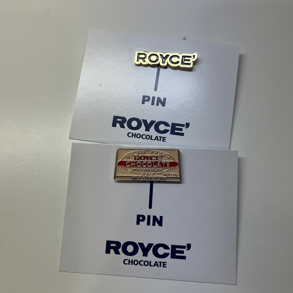 Royce' Gold and Silver Brooch Set